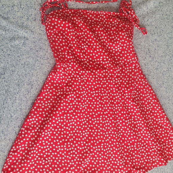 Red Sundress - Picture 1 of 4
